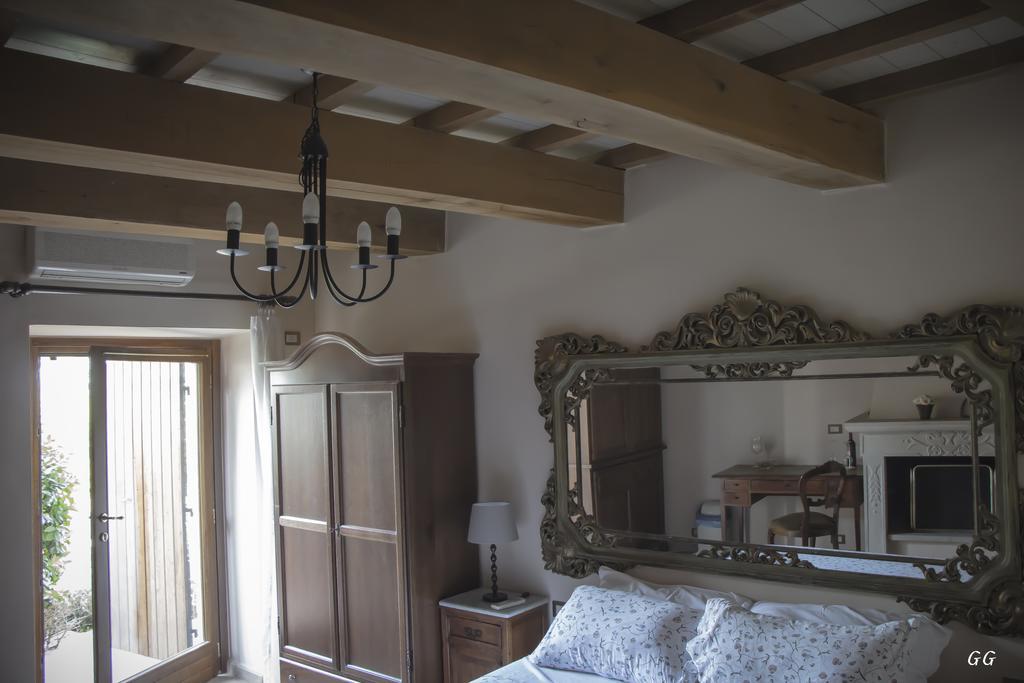 Mons Major Relais Villa Montemaggiore al Metauro Room photo